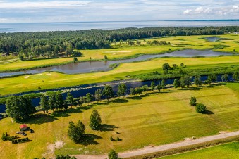 Elamukrunt Audru jõe ääres